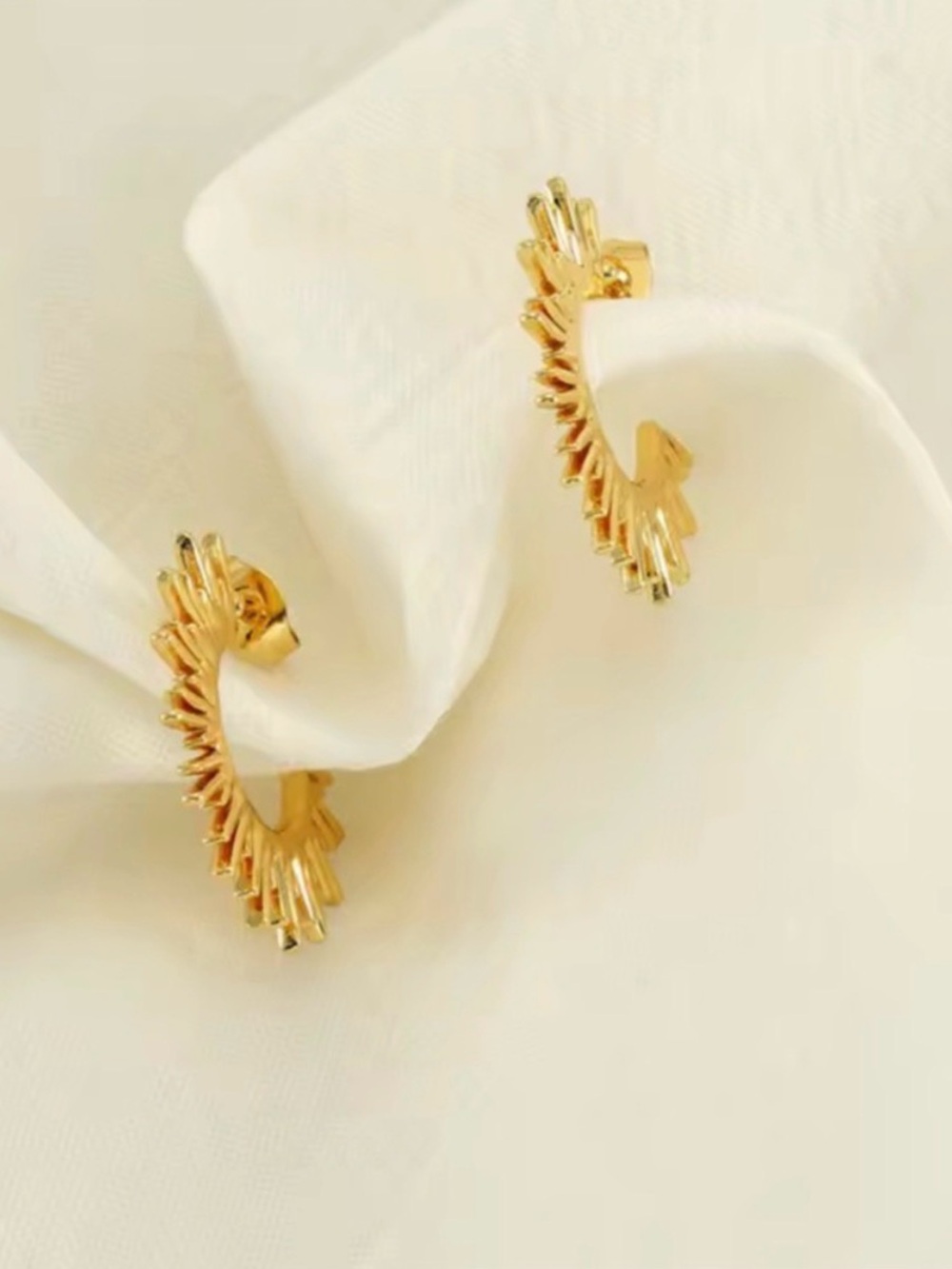 Sunburst 18K Gold Plated Stainless Steel Earrings - Picture 5 of 6